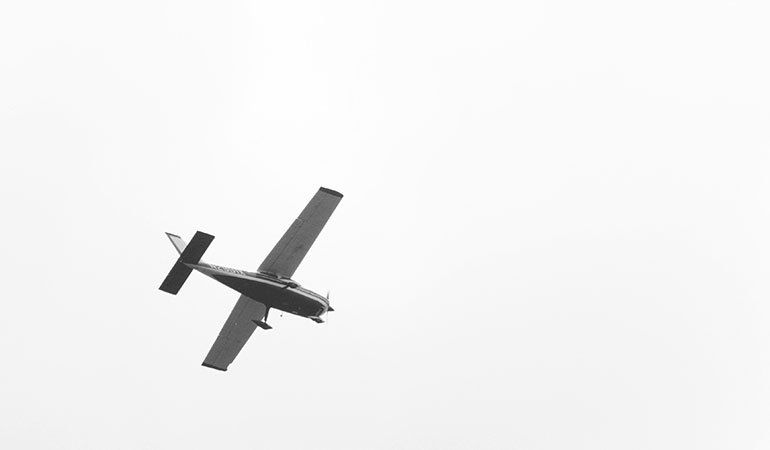 An airplane as a symbol for an effective landing page